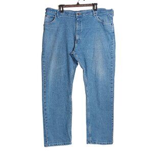 Wrangler Straight Jeans Mens 42x30 Medium Wash High Rise Western Classic Comfort